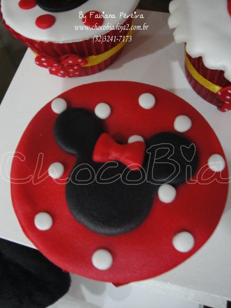 Cupcake Minnie Vermelha